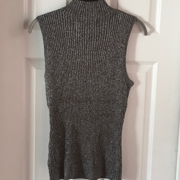 Sparkly metallic turtleneck - Picture 2 of 3